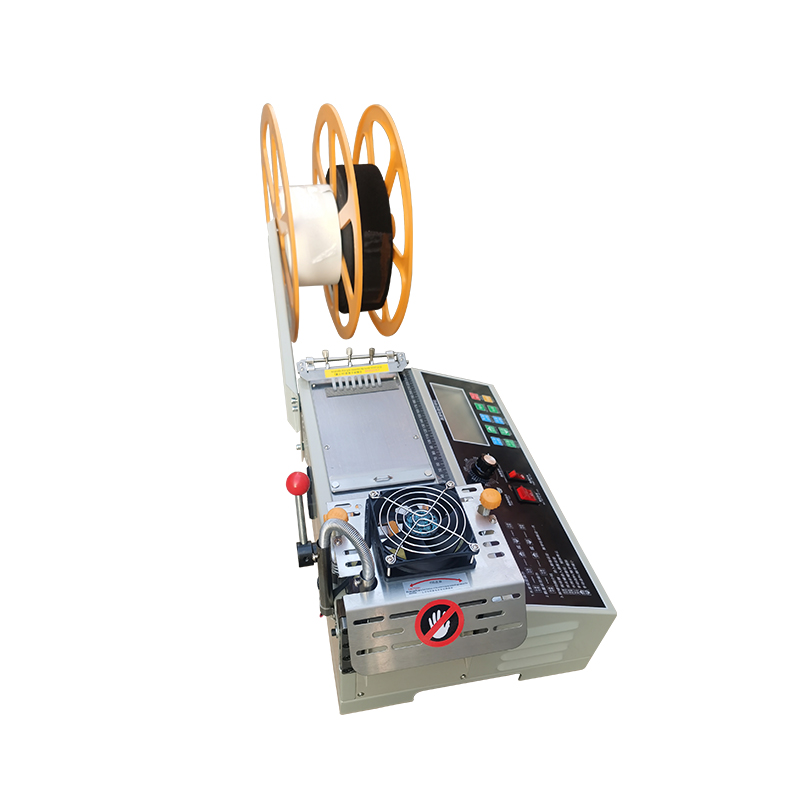 Liquid Crystal Screen Tape Cutting Machine